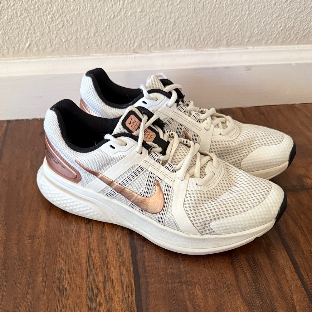 Nike Women's White and Metallic Rose Athletic Shoes